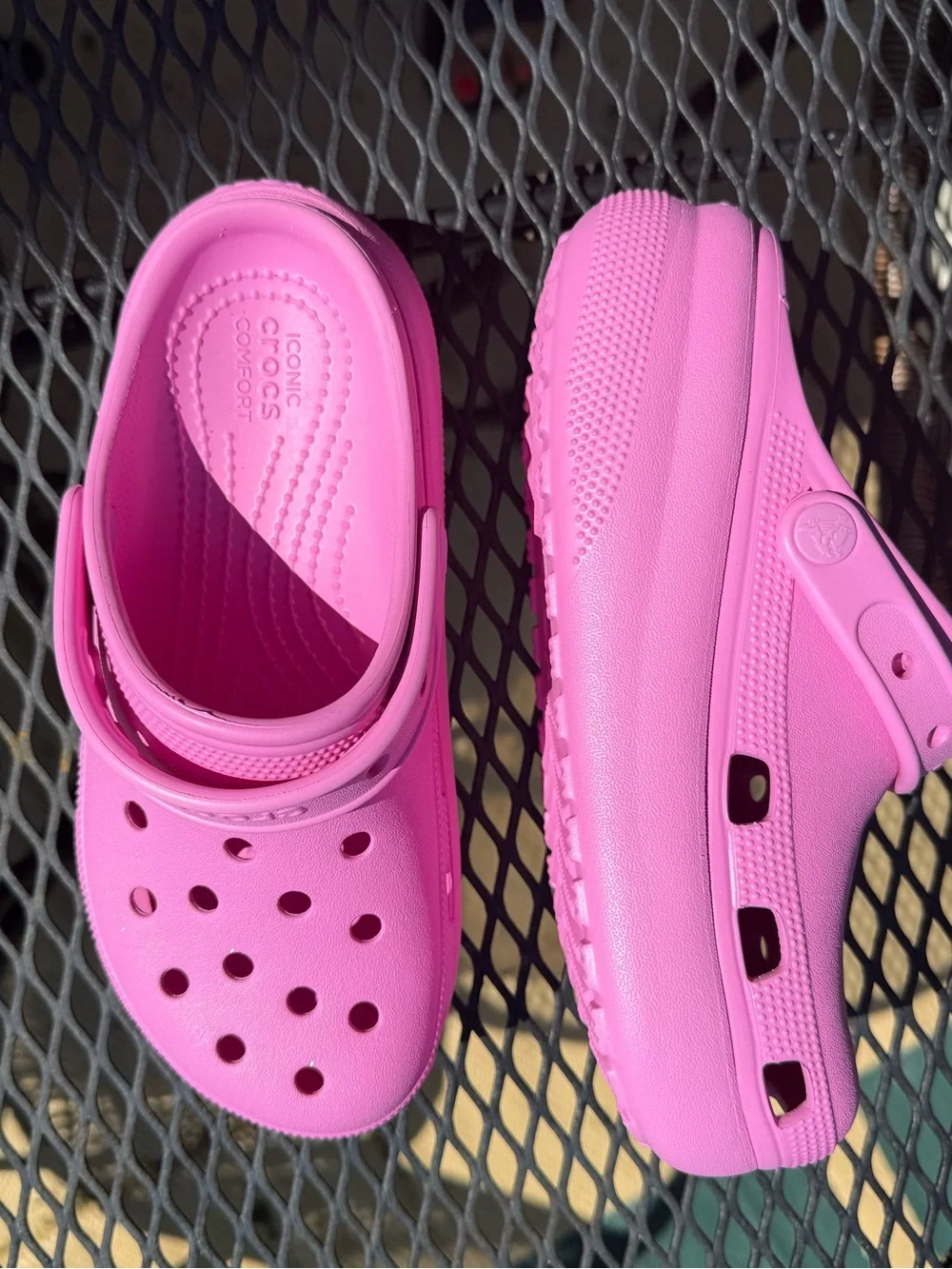 NEW CROCS Kids Classic Platform Cutie in taffy pink size J4